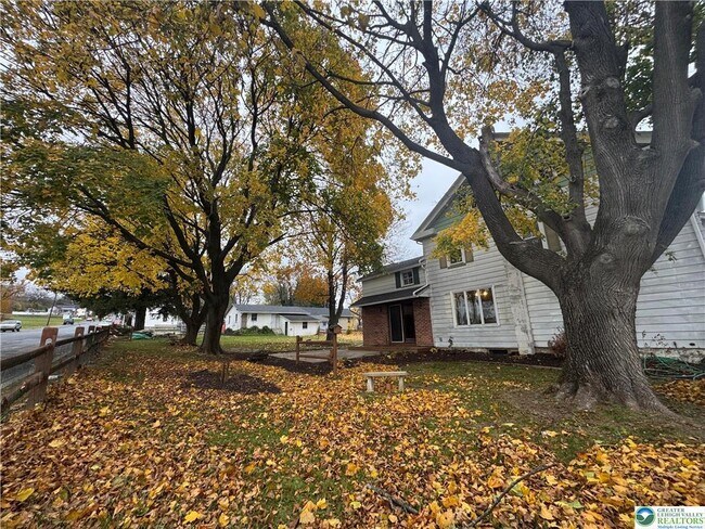 Building Photo - 505 Penn St