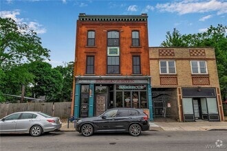 Building Photo - 367 Connecticut St