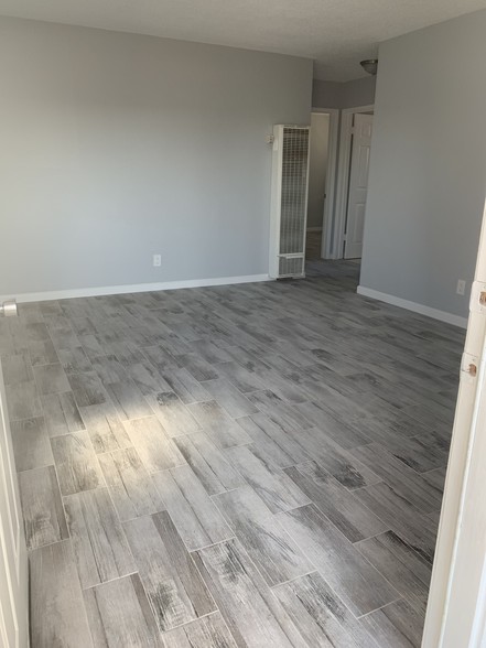 Building Photo - 308 N Second St