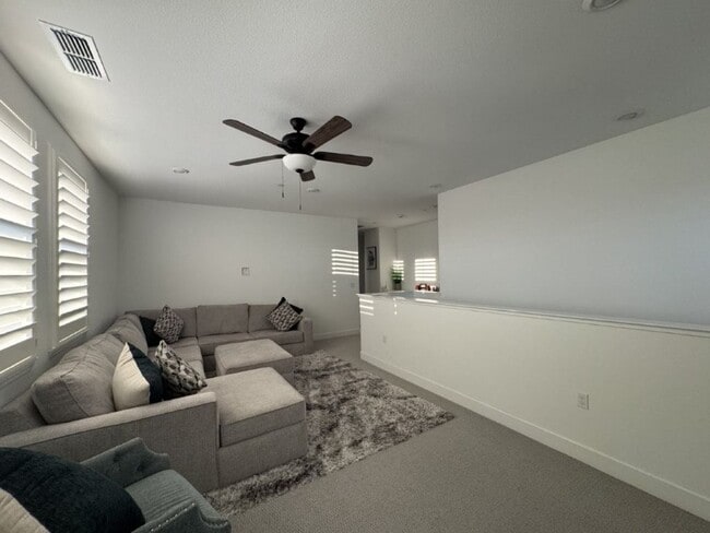 Building Photo - Beautiful 5-Bedroom Home with Solar