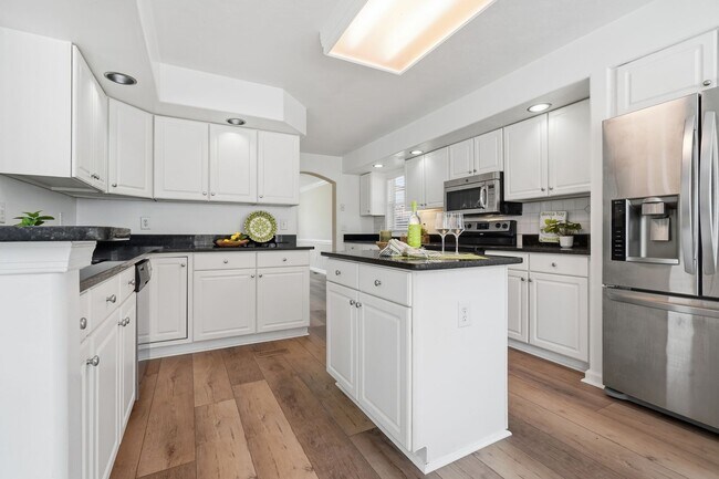 Building Photo - Freshly Renovated & Ready NOW! A First-Time Rental in Castleton! Pet Friendly - Fenced Yard - Gre...