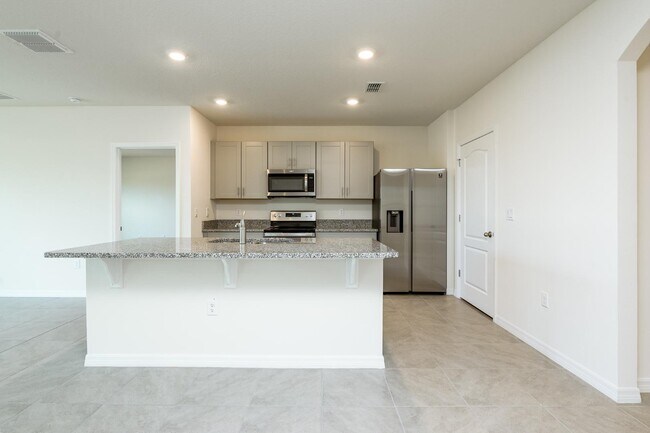 Building Photo - 194 Birch Tree Pl