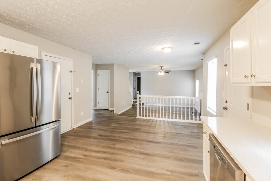 Building Photo - 315 Timberlake Terrace