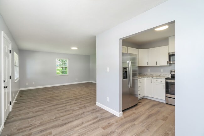 Building Photo - 1826 Tillery St NE