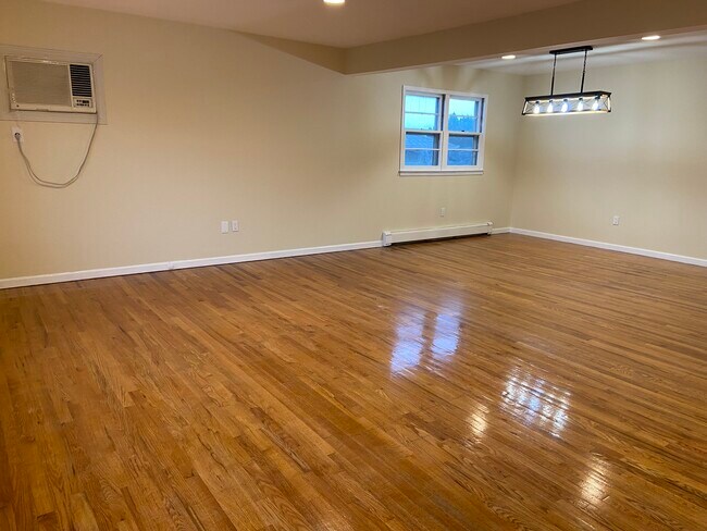 Building Photo - Rental by Owner