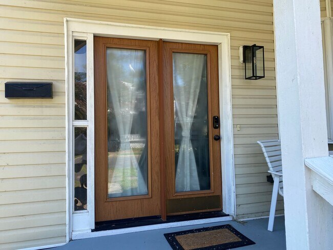 Building Photo - Quiet Cozy Northside Home for Rent