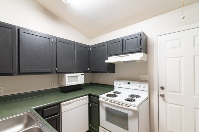 Building Photo - 285 E Harrison St