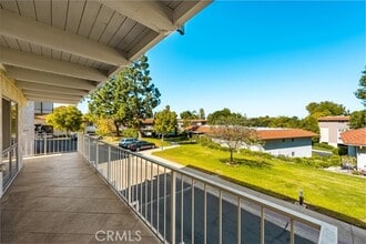 Building Photo - 2286 Via Puerta
