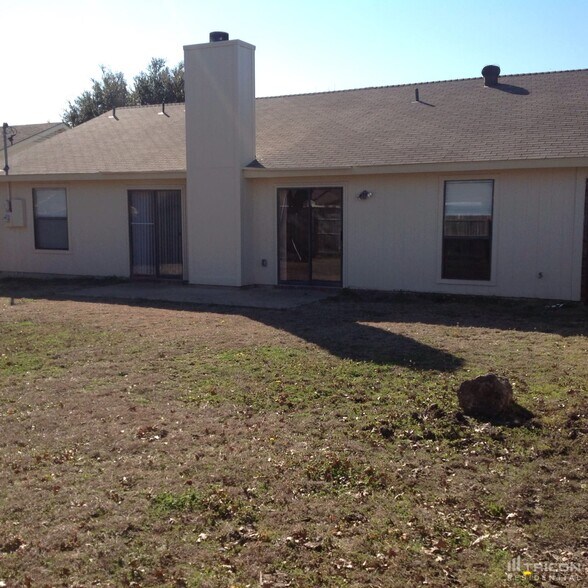 Building Photo - 6211 Valley Forge Ct