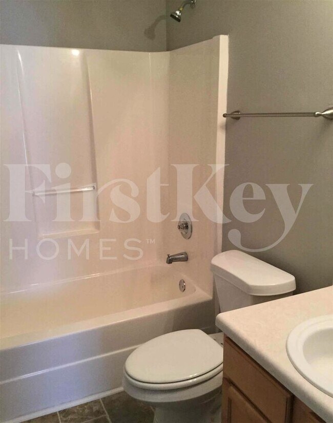 Building Photo - 4200 Reserve Hill Crossing