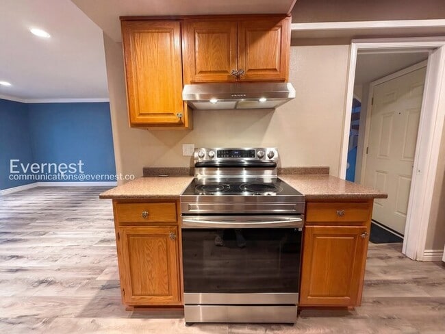 Building Photo - 254 S Oman Rd