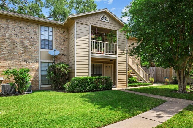 Primary Photo - 1311 Antoine Dr