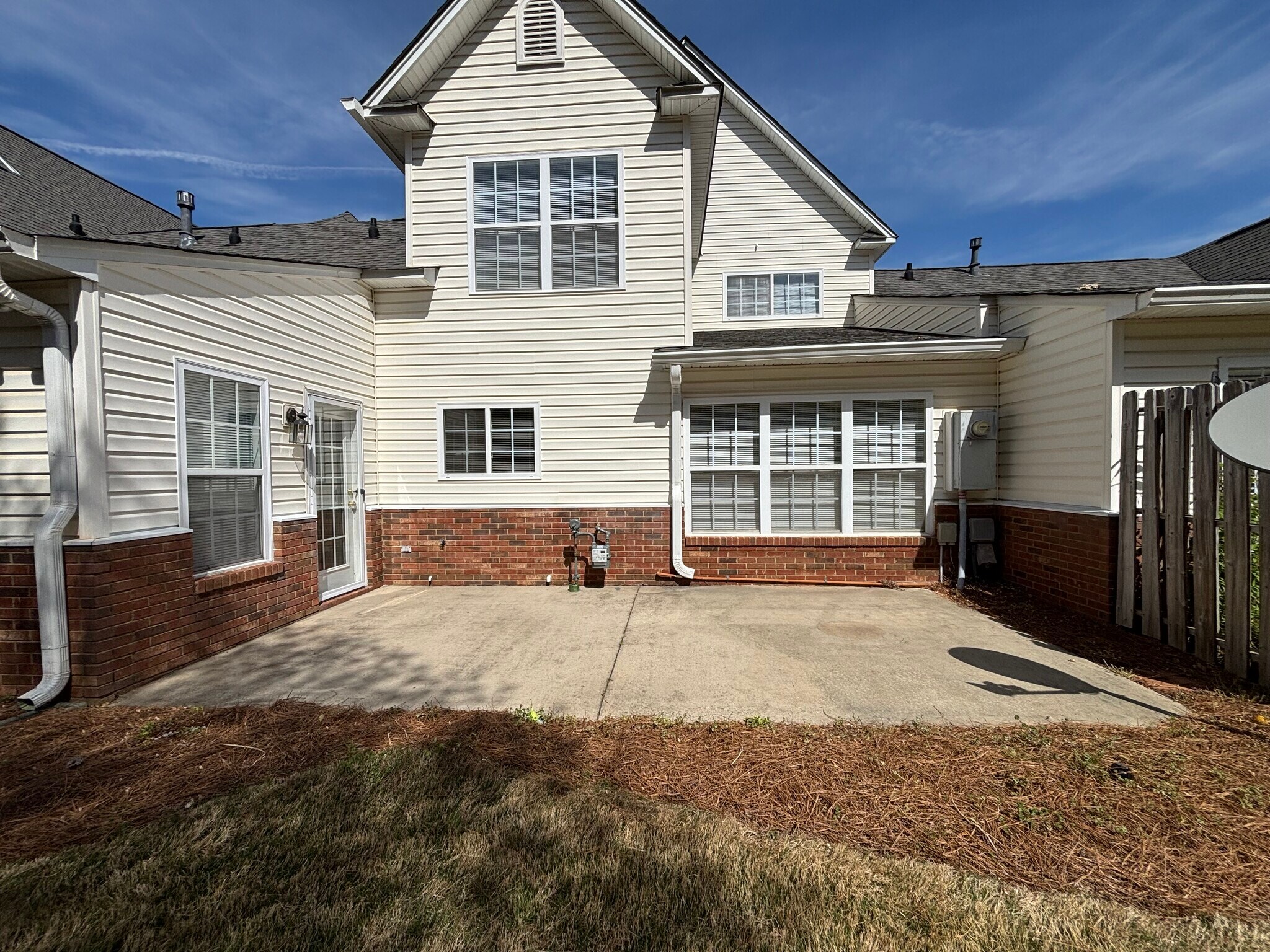 Building Photo - 808 Woodsford Dr