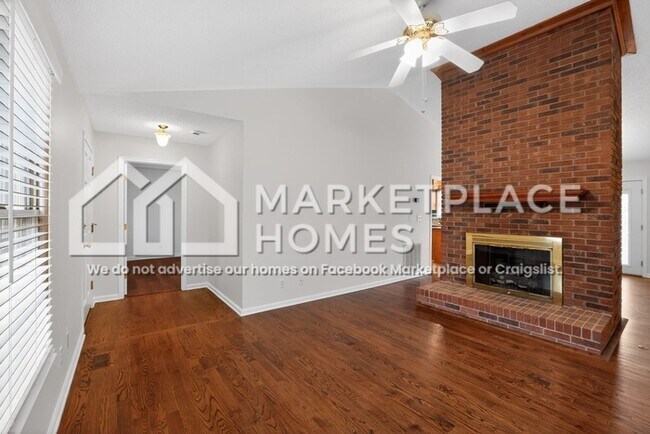 Building Photo - 1119 Roper Mountain Rd