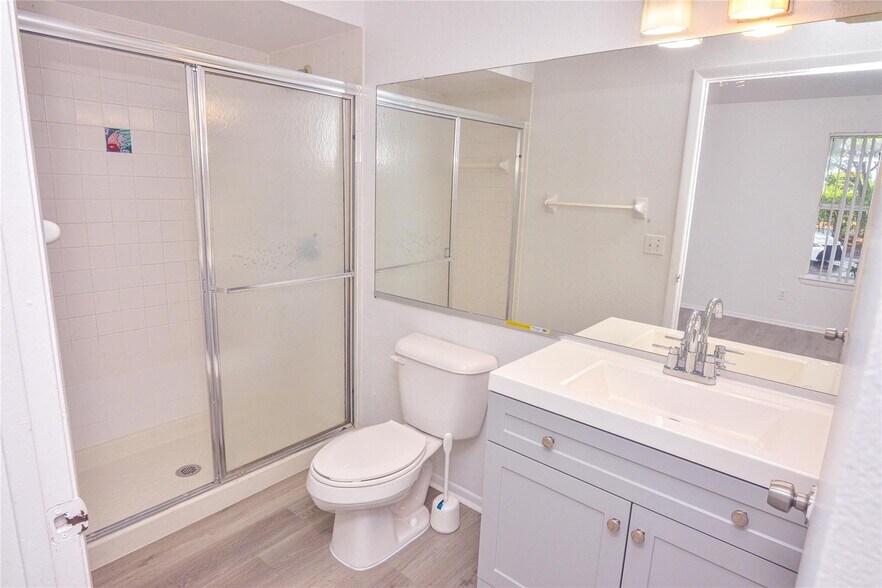 Building Photo - 1705 Palm Cove Blvd