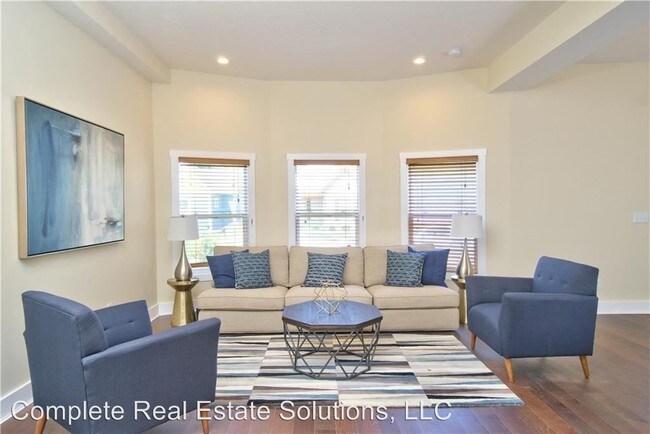 Building Photo - 3 br, 2.5 bath House - 1025 Dawson St.