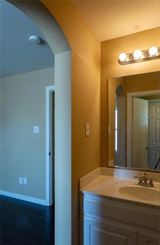 Building Photo - 808 Lake Forest Trl