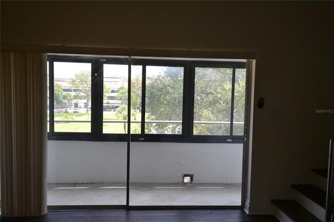 Building Photo - 2585 Countryside Blvd