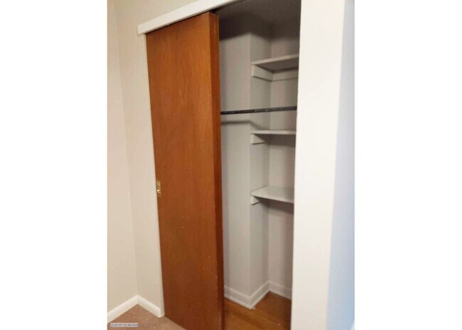 Interior Photo - McAlpin 353