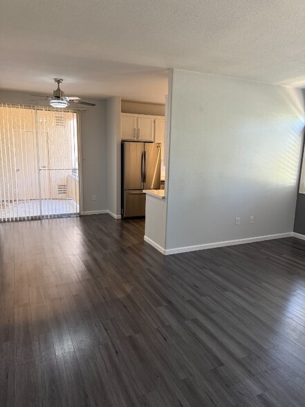 Building Photo - 75 N Valle Verde Dr