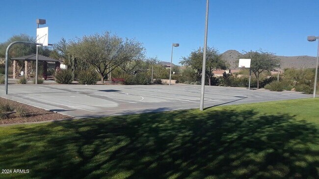 Building Photo - 2812 E Questa Dr