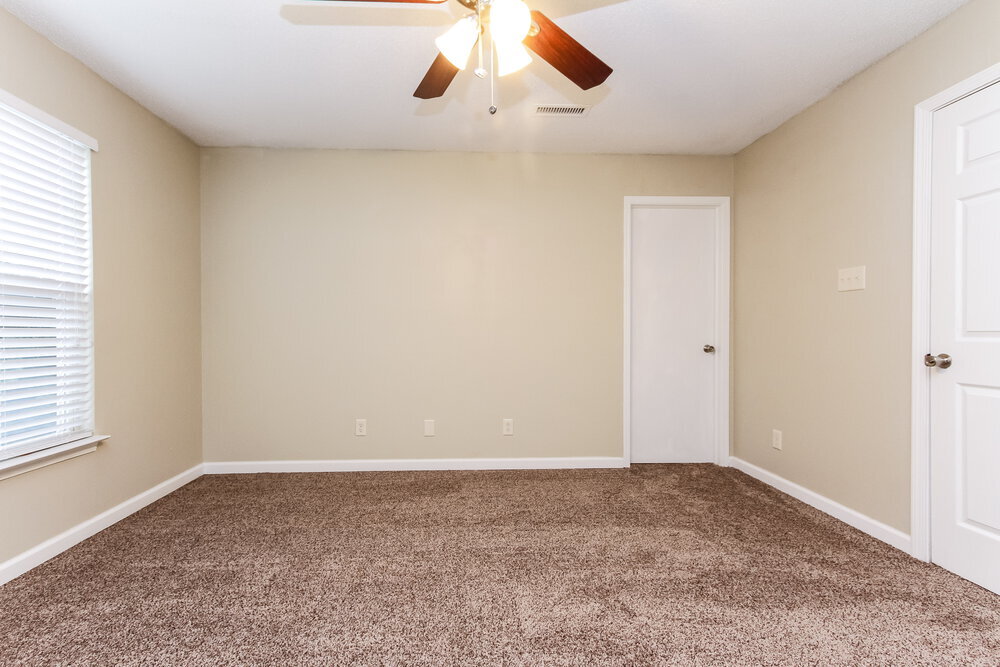 Building Photo - 6852 Youngberry Dr