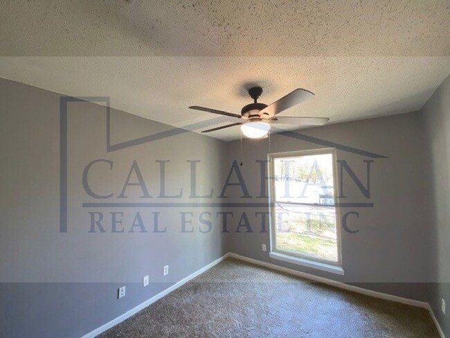 Building Photo - Updated Sherwood 3 Bedroom Home