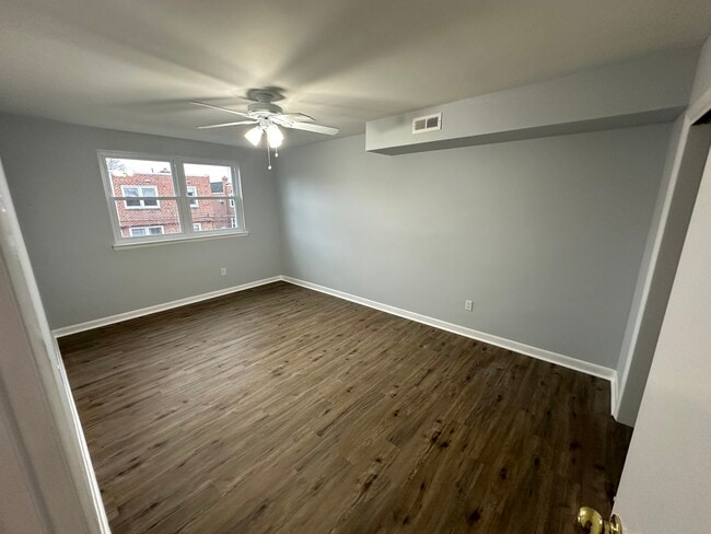 Building Photo - 8124 Ferndale St