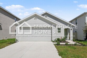 Building Photo - 8619 SW 44th Terrace