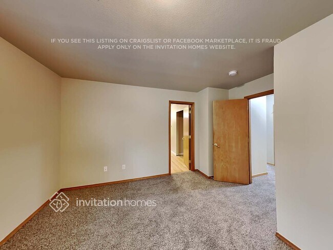 Building Photo - 12714 159th St E