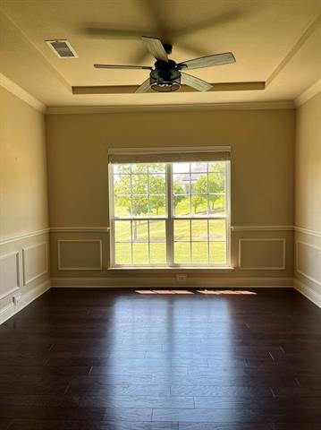 Building Photo - 14200 Blueberry Hill Dr