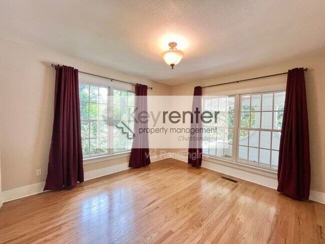 Building Photo - 1610 Hixson Pike