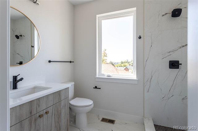 Building Photo - 1592 Ames St