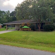 Building Photo - 3BR/2BA NEAR STATE POLICE OFF PONT DE MOUTON IN LAFAYETTE