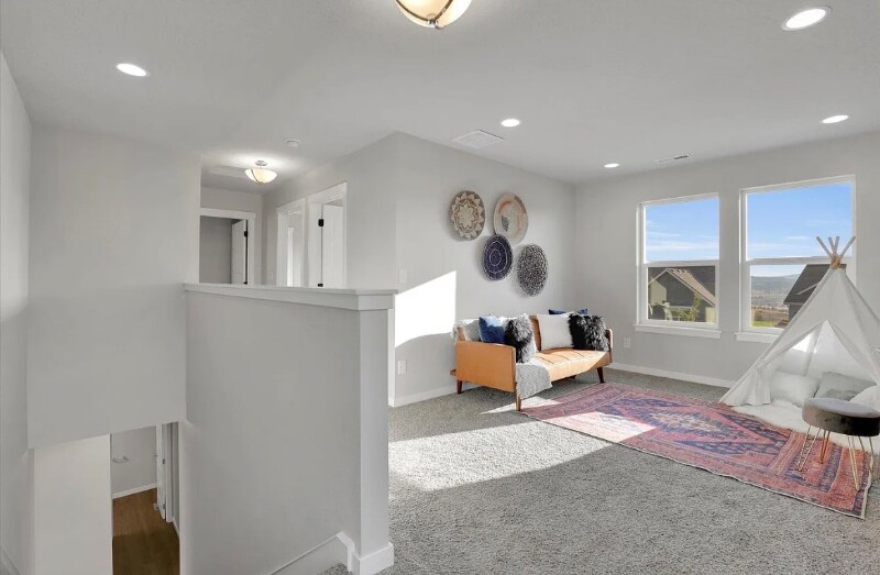 Building Photo - 273 S Legacy Ridge Dr