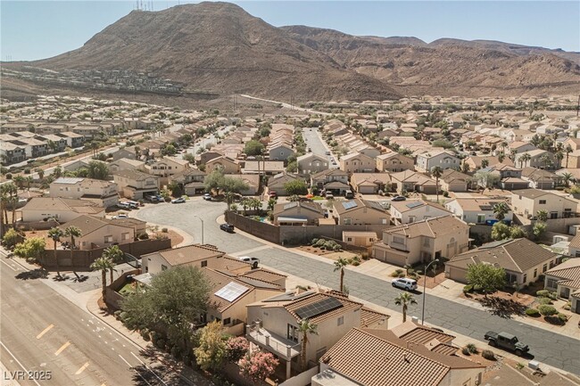 Building Photo - 138 Cam Capri