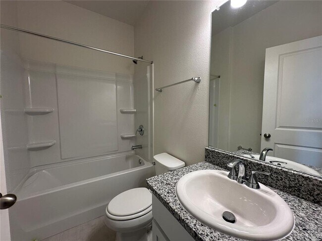 Building Photo - 37411 Roanoke River Wy