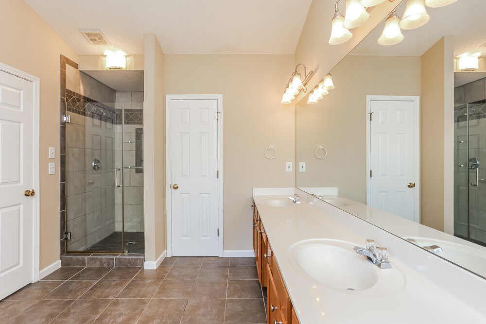 Building Photo - 4425 Ridgefair Dr