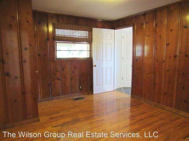Building Photo - 3 br, 1 bath House - 4105 Edwards Avenue