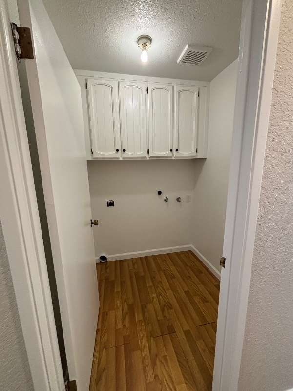 Building Photo - 3733 Chippewa St