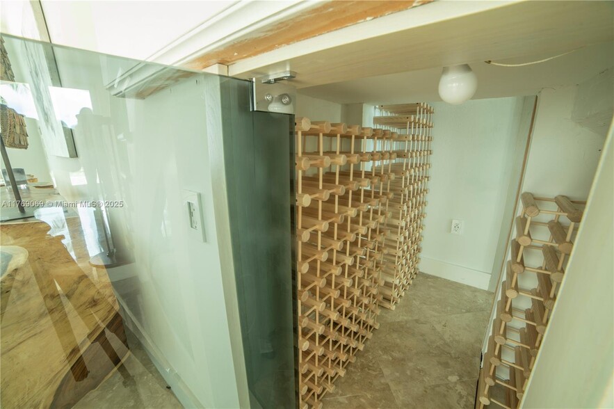 Building Photo - 6842 NW 112th Ave