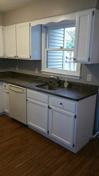 Building Photo - 138 Trotters Lea Ln