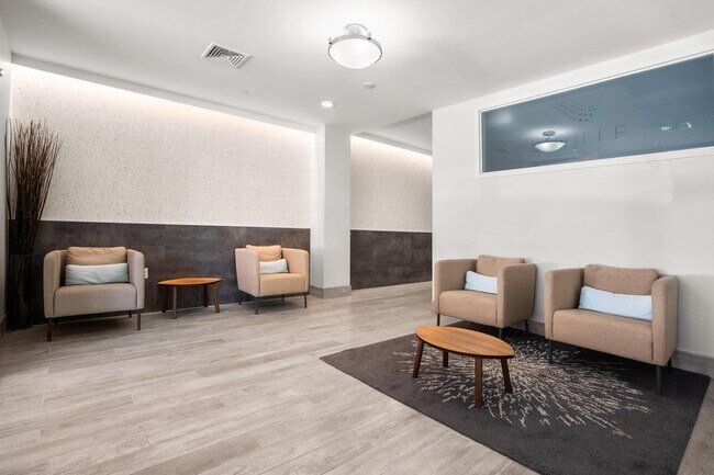 Meridian Street Lobby - 250 Meridian St