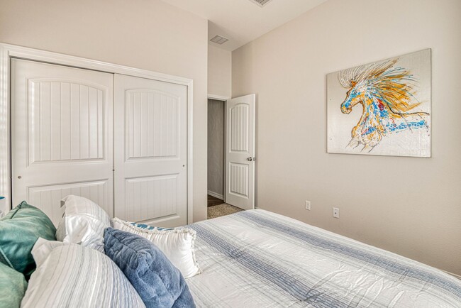 Building Photo - Eastside area for Short or Long Term Renta...
