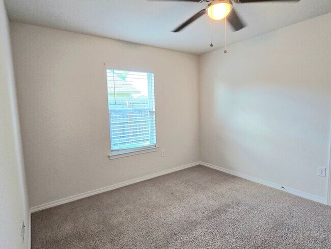 Building Photo - 4348 Thistle Pine Ct