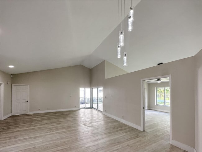 Building Photo - 7360 NW 54th St