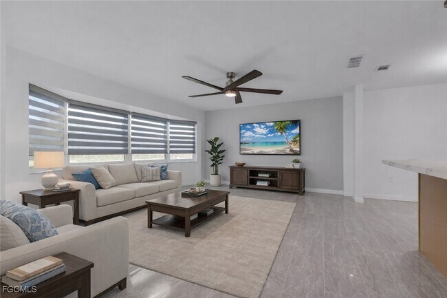 Building Photo - 1653 S Fountainhead Rd