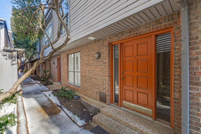 Building Photo - 4411 Gilbert Ave