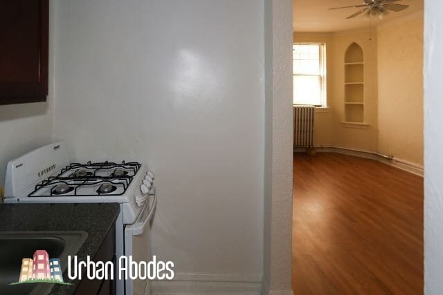 Building Photo - 4830 N Damen Ave