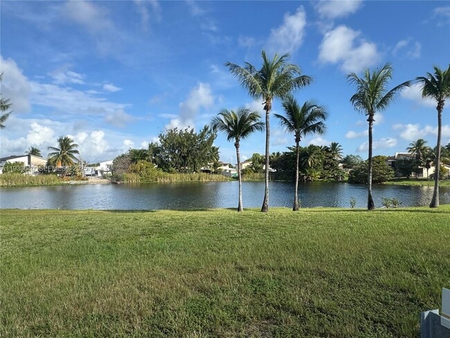 Building Photo - 1221 SW 122nd Ave